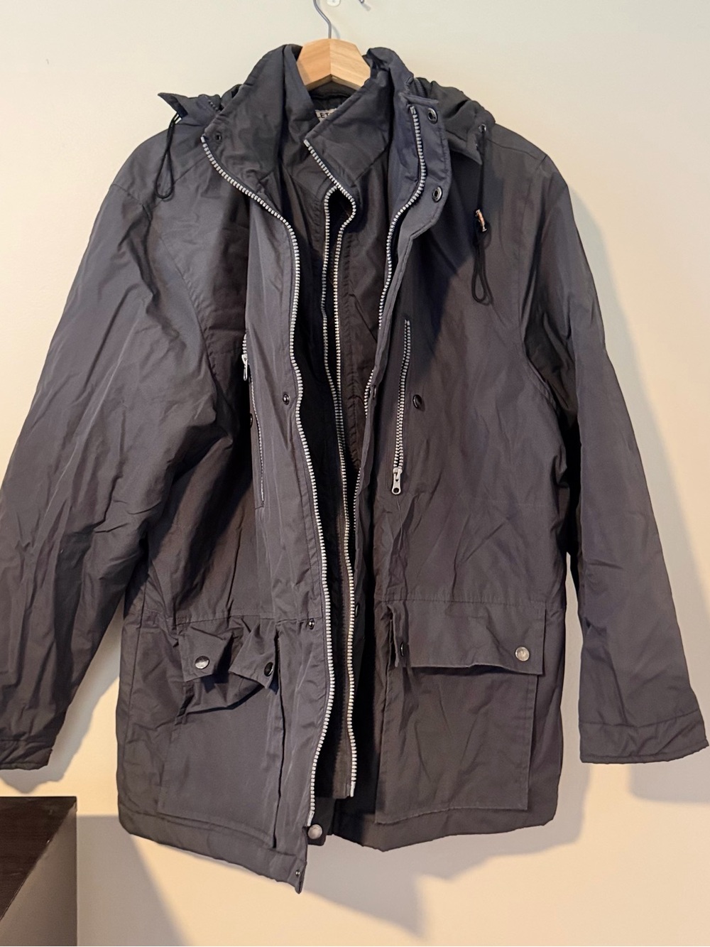 Hooded Utility Jacket - Picture 8 of 9